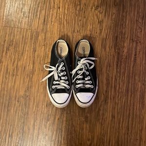 black converse